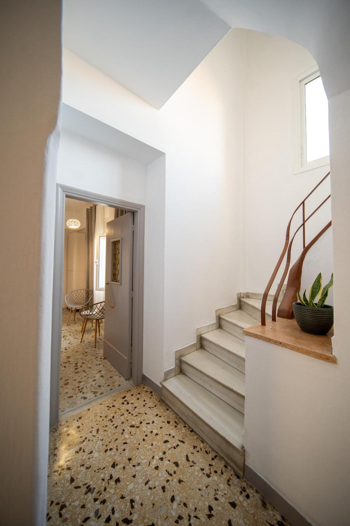 Oikia Tripodon Apartment Атина Екстериор снимка