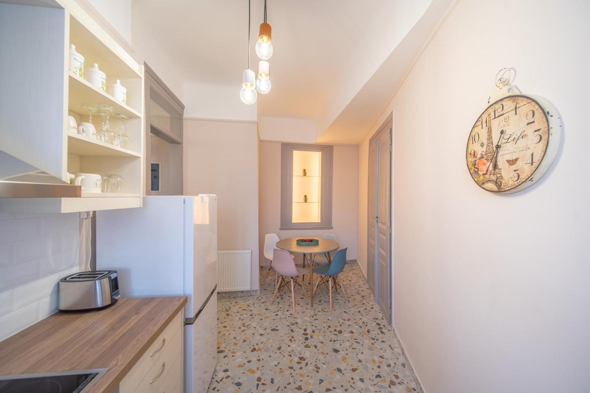 Oikia Tripodon Apartment Атина Екстериор снимка